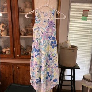 PLACE SIZE MEDIUM 7/8 WHITE SLEEVELESS DRESS WITH MULTICOLORED PRINT RACER BACK
